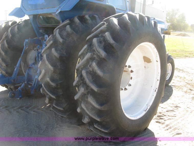 image for item H9373 1979 Ford TW30 tractor