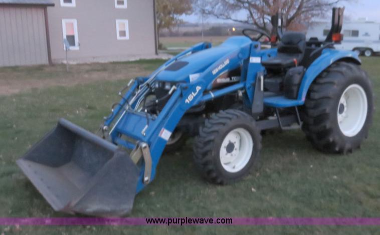 image for item I5921 2001 New Holland TC35 MFWD tractor