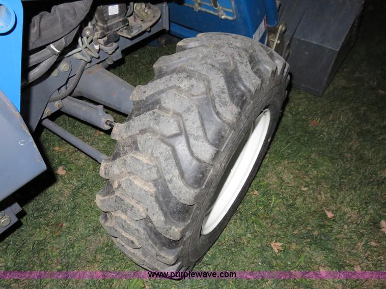 image for item I5921 2001 New Holland TC35 MFWD tractor