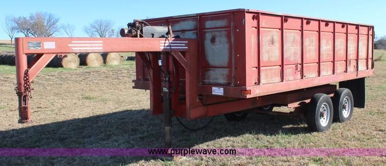 image for item I5992 1988 Donahue double axle hydraulic dump trailer