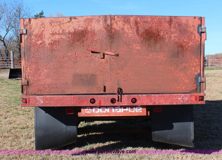 image for item I5992 1988 Donahue double axle hydraulic dump trailer