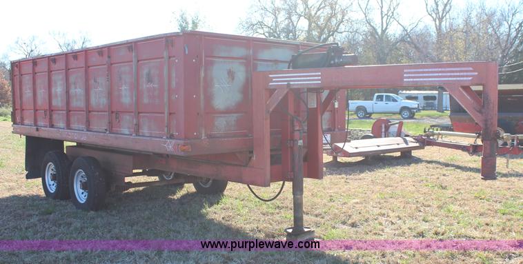 image for item I5992 1988 Donahue double axle hydraulic dump trailer