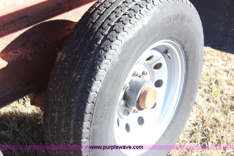 image for item I5992 1988 Donahue double axle hydraulic dump trailer