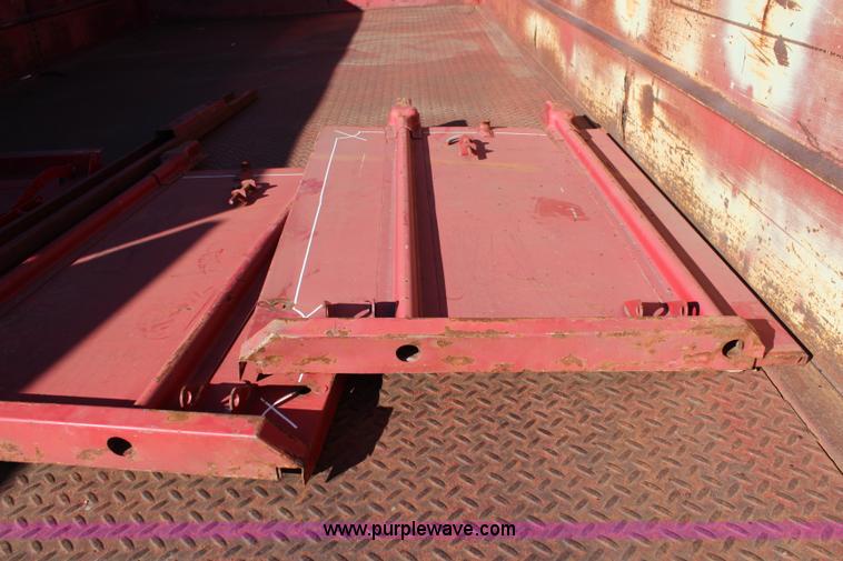 image for item I5992 1988 Donahue double axle hydraulic dump trailer