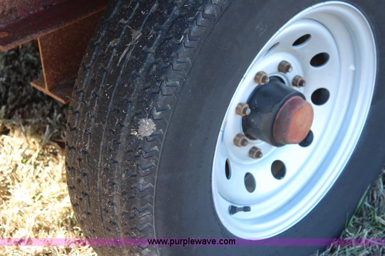 image for item I5992 1988 Donahue double axle hydraulic dump trailer