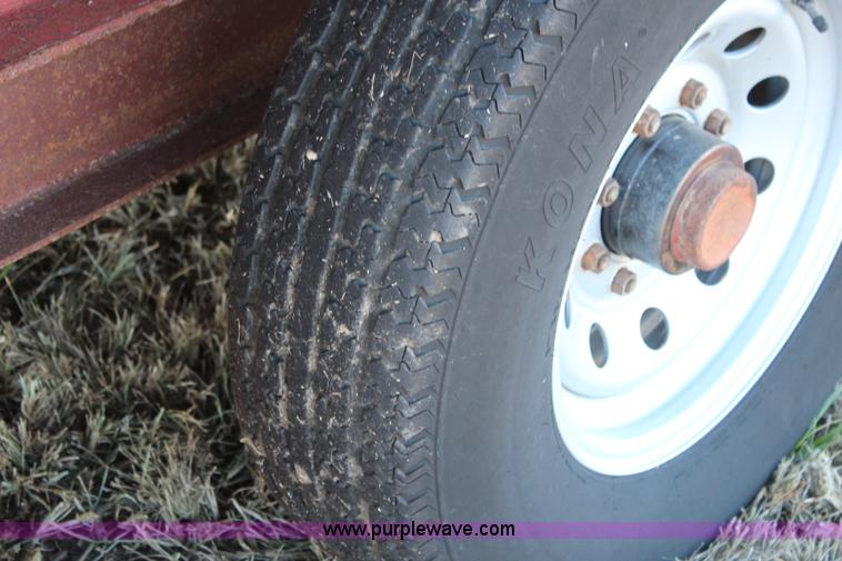 image for item I5992 1988 Donahue double axle hydraulic dump trailer