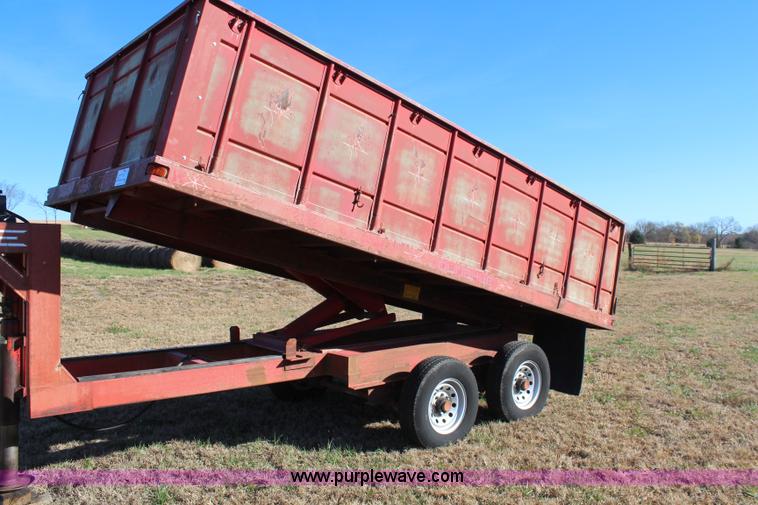 image for item I5992 1988 Donahue double axle hydraulic dump trailer