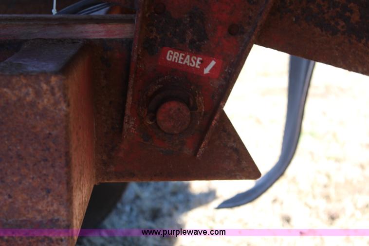 image for item I5992 1988 Donahue double axle hydraulic dump trailer