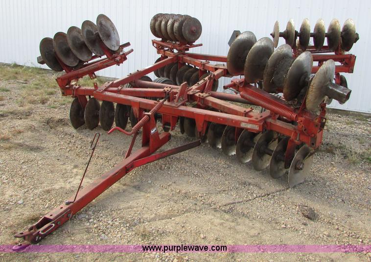 image for item I6003 Massey-Ferguson 620 disk