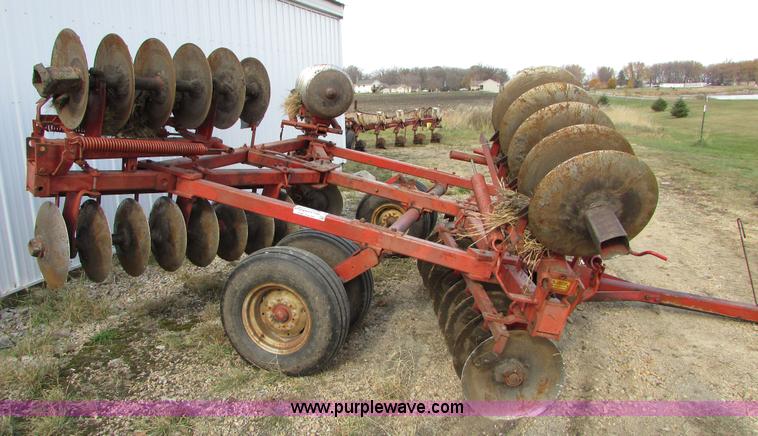 image for item I6003 Massey-Ferguson 620 disk