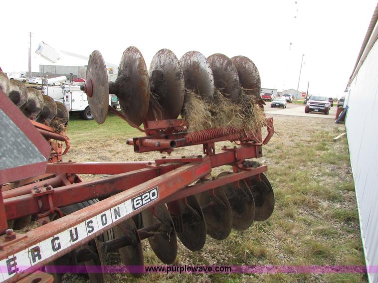 image for item I6003 Massey-Ferguson 620 disk