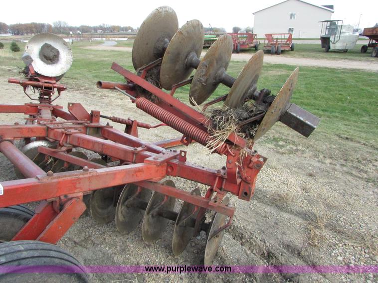 image for item I6003 Massey-Ferguson 620 disk