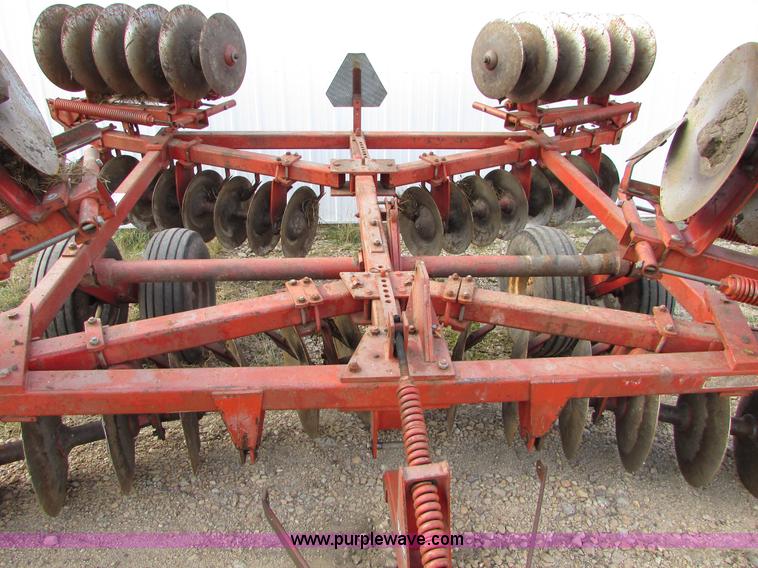 image for item I6003 Massey-Ferguson 620 disk