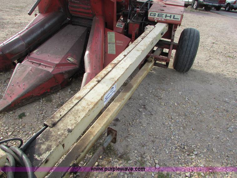 image for item I6005 Gehl C13 two row corn chopper