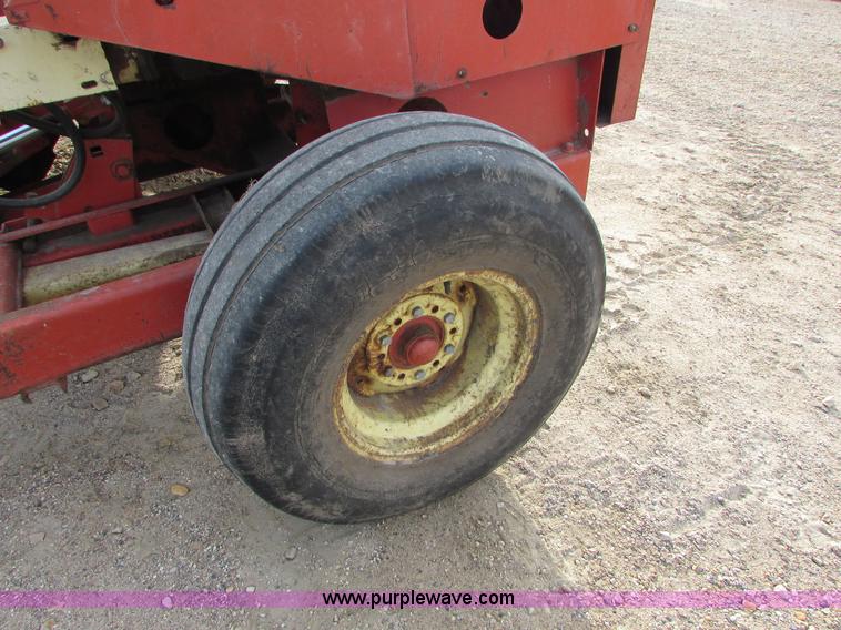 image for item I6005 Gehl C13 two row corn chopper