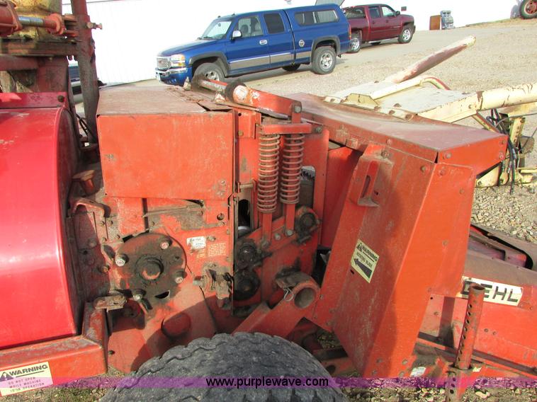 image for item I6005 Gehl C13 two row corn chopper