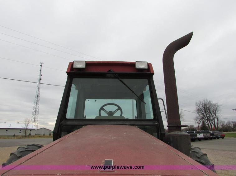 image for item I6011 1984 Case IH 2294 tractor