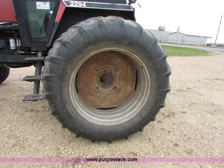 image for item I6011 1984 Case IH 2294 tractor