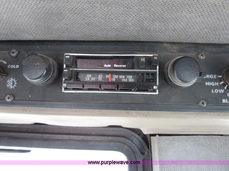 image for item I6011 1984 Case IH 2294 tractor