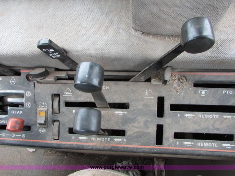 image for item I6011 1984 Case IH 2294 tractor