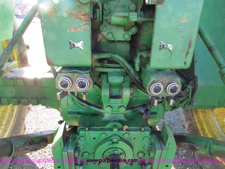 image for item I6727 John Deere 3010 tractor