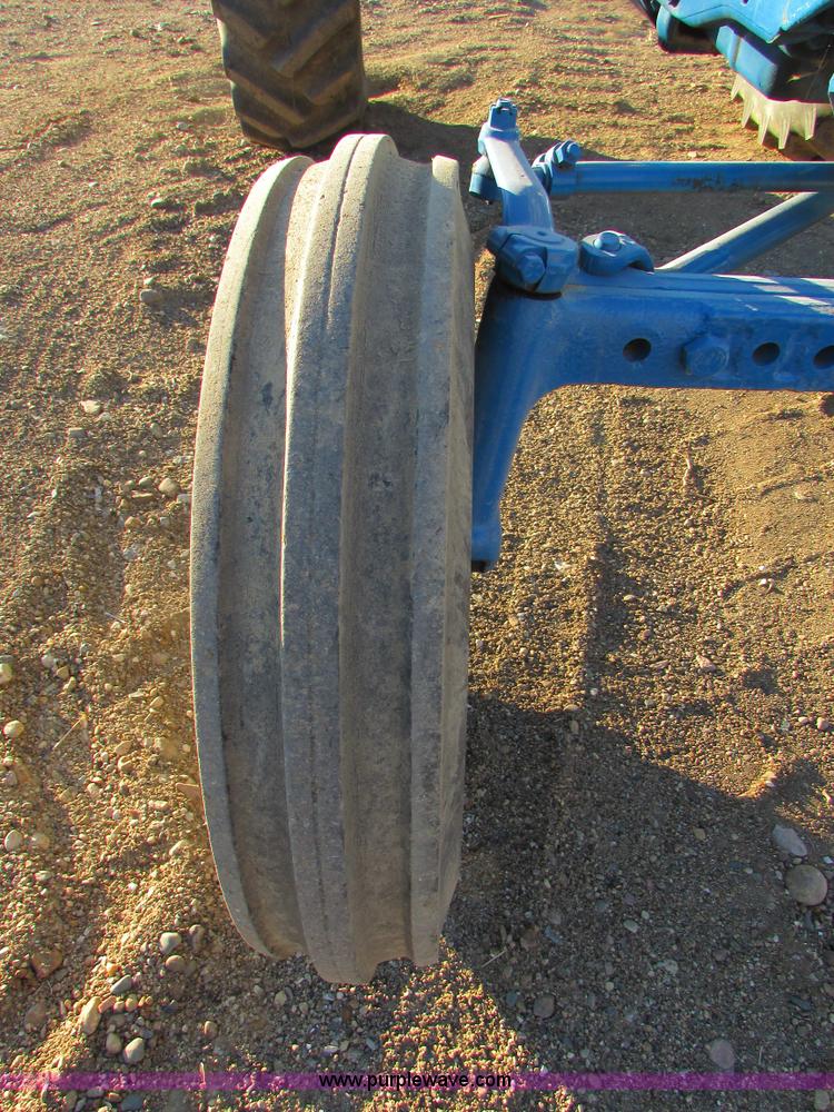 image for item I6729 Ford 4000 tractor