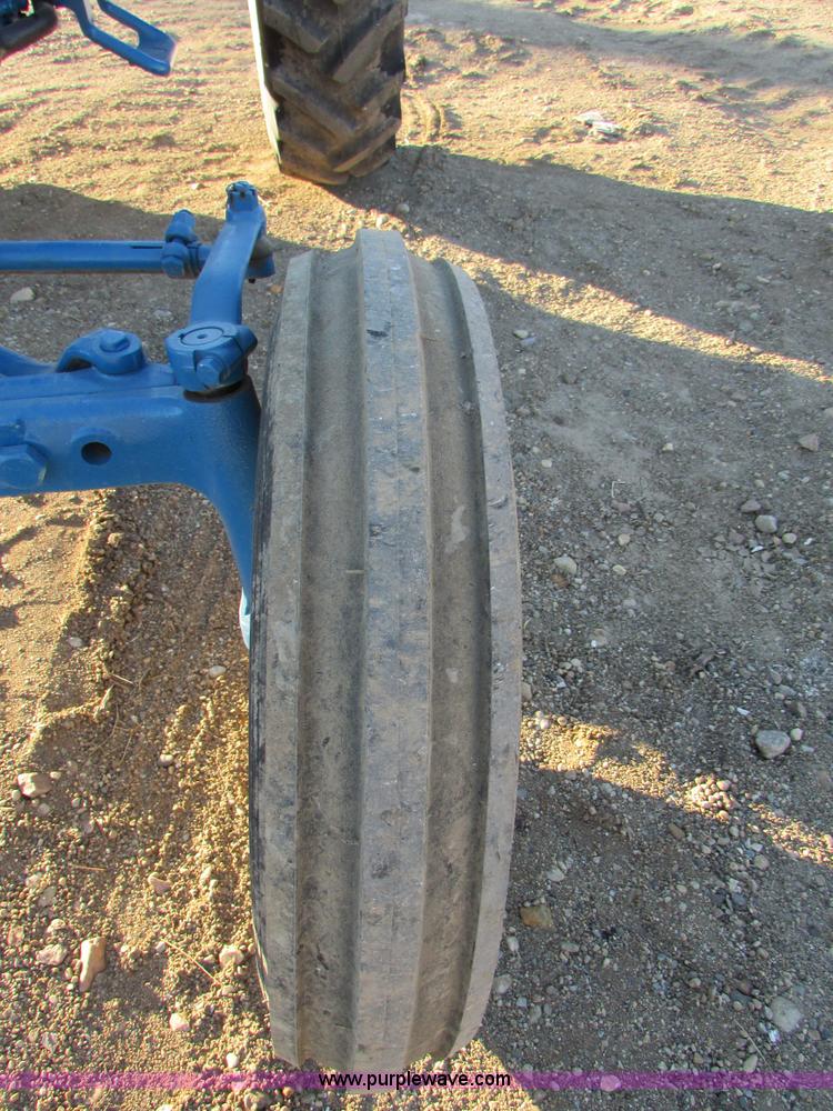 image for item I6729 Ford 4000 tractor