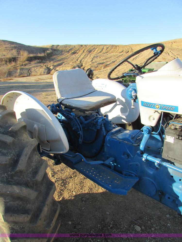 image for item I6729 Ford 4000 tractor