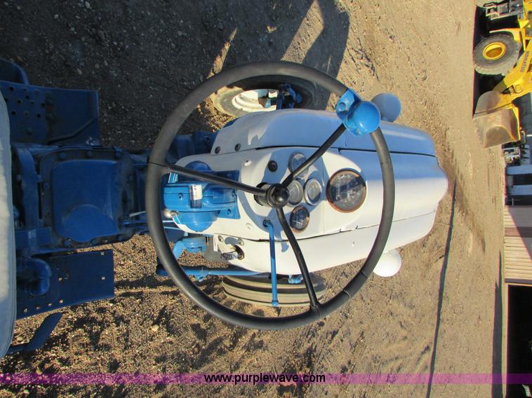 image for item I6729 Ford 4000 tractor