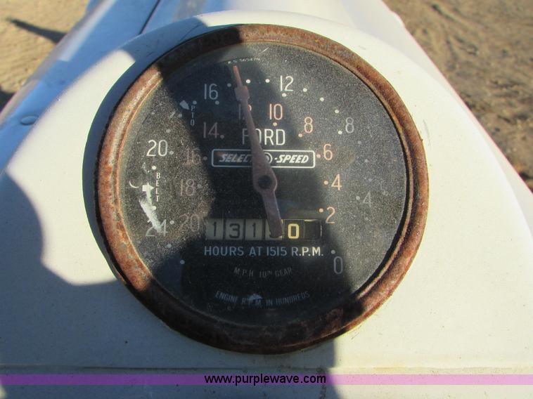 image for item I6729 Ford 4000 tractor