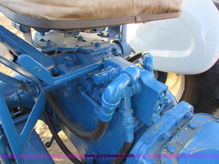 image for item I6729 Ford 4000 tractor