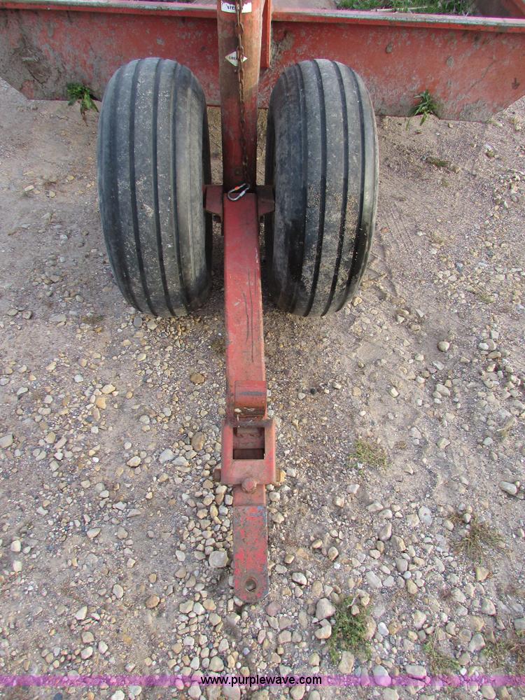 image for item I6741 Meyer round bale feeder wagon