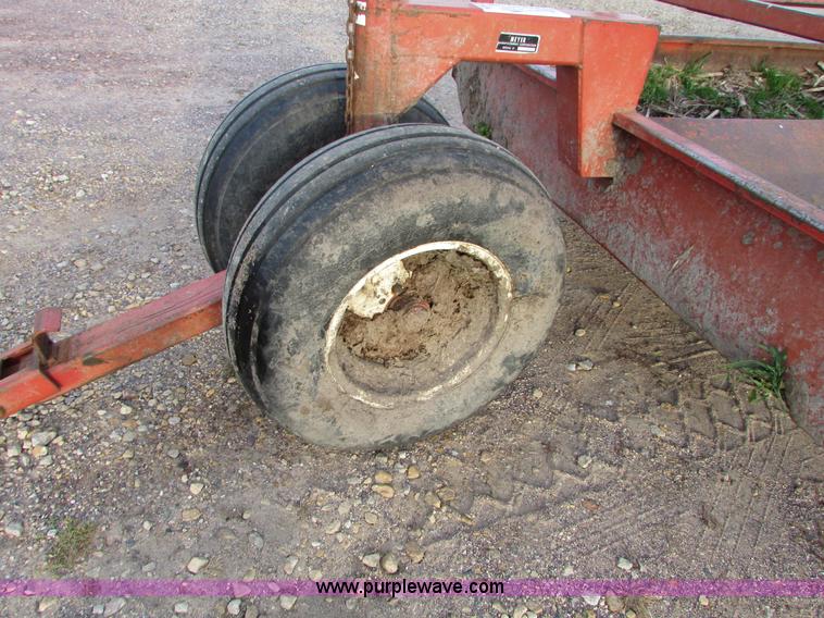 image for item I6741 Meyer round bale feeder wagon