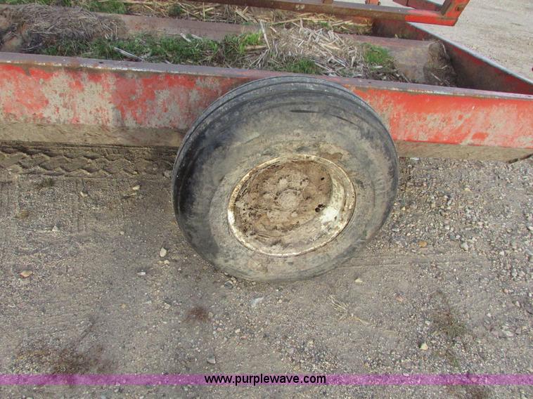 image for item I6741 Meyer round bale feeder wagon