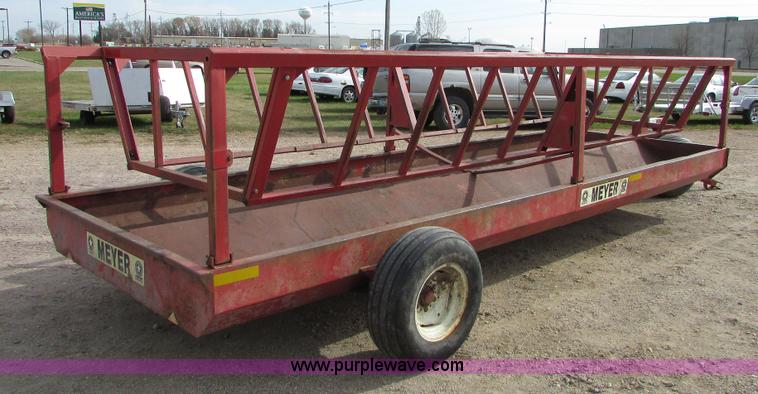 image for item I6744 Meyer round bale feeder wagon