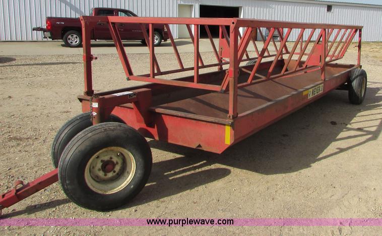 image for item I6744 Meyer round bale feeder wagon