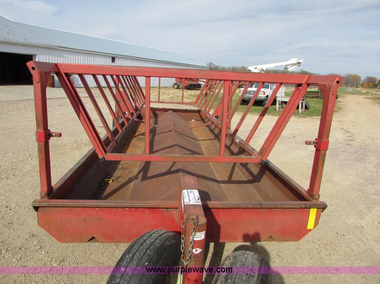 image for item I6744 Meyer round bale feeder wagon