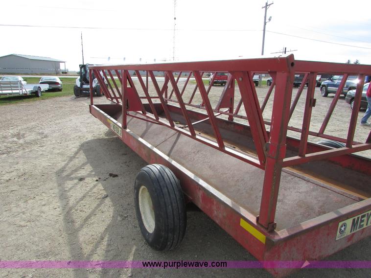 image for item I6744 Meyer round bale feeder wagon