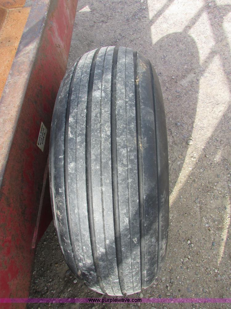 image for item I6744 Meyer round bale feeder wagon