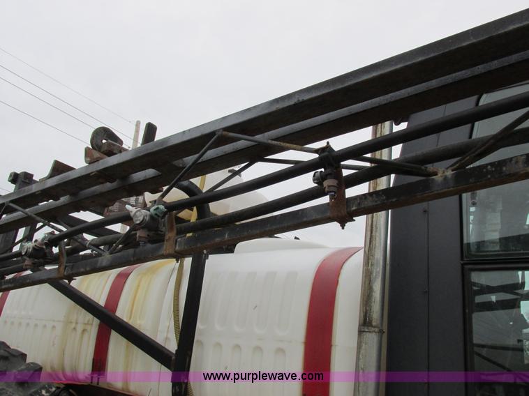 image for item I8881 1998 Apache A760 self-propelled sprayer