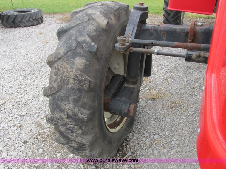 image for item I8881 1998 Apache A760 self-propelled sprayer