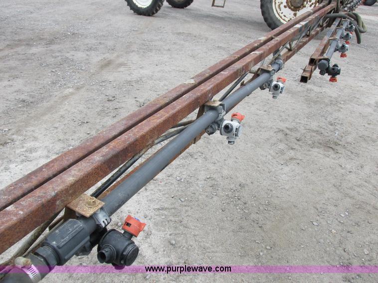 image for item I8882 2000 Apache A780 self-propelled sprayer