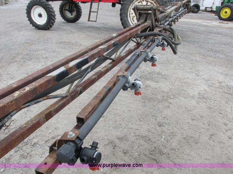 image for item I8882 2000 Apache A780 self-propelled sprayer