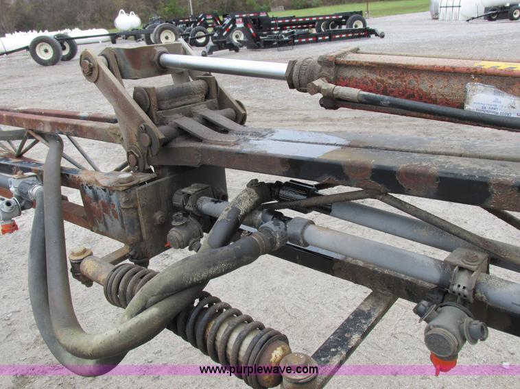 image for item I8882 2000 Apache A780 self-propelled sprayer