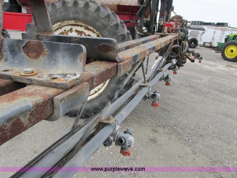 image for item I8882 2000 Apache A780 self-propelled sprayer