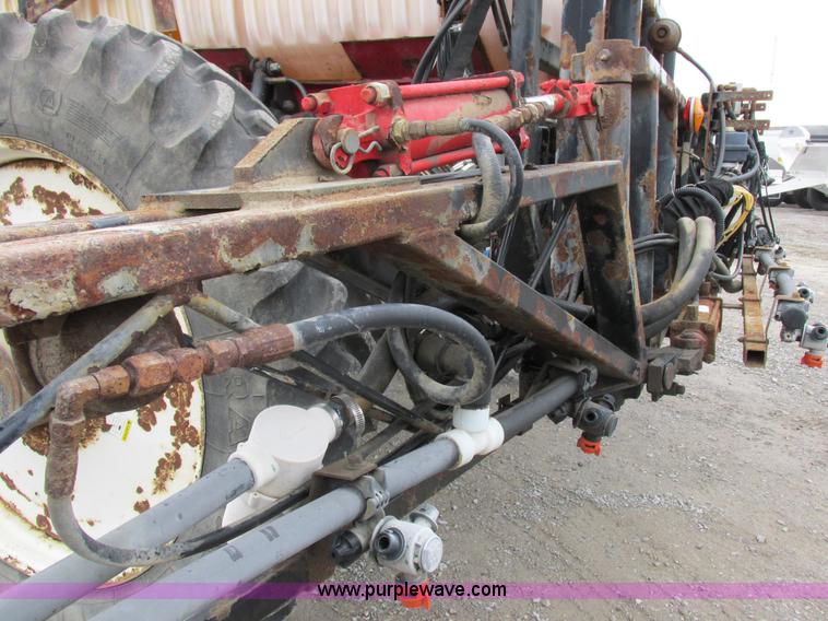 image for item I8882 2000 Apache A780 self-propelled sprayer