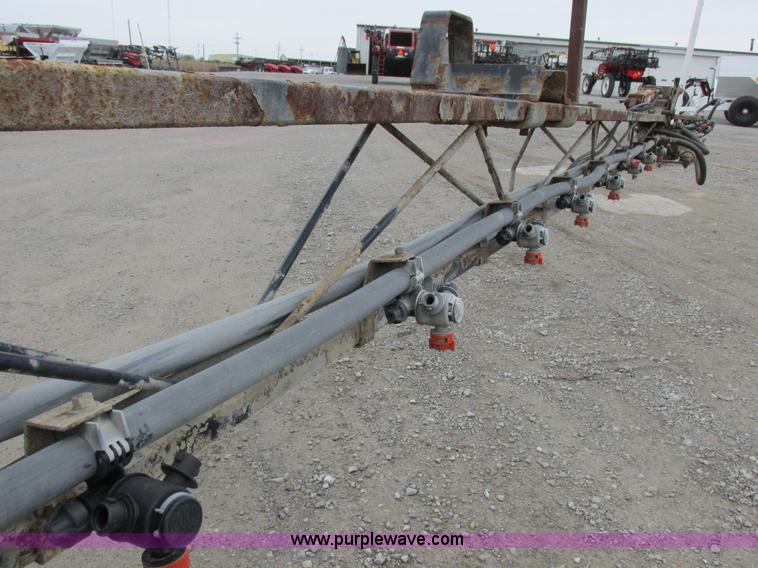 image for item I8882 2000 Apache A780 self-propelled sprayer