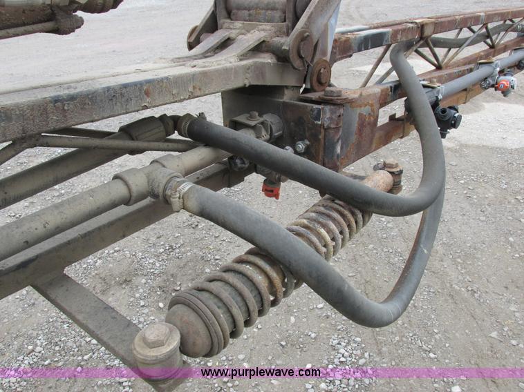 image for item I8882 2000 Apache A780 self-propelled sprayer