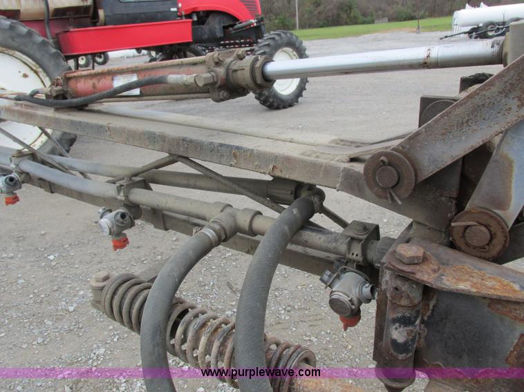 image for item I8882 2000 Apache A780 self-propelled sprayer