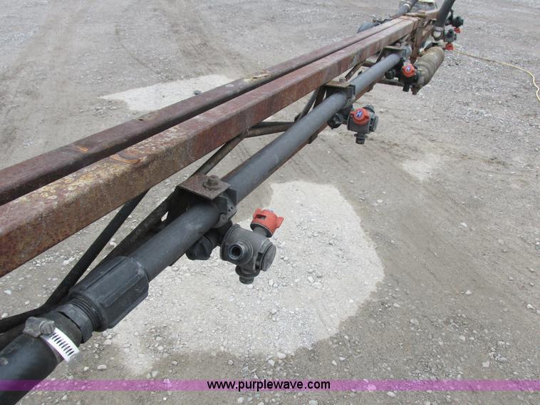 image for item I8882 2000 Apache A780 self-propelled sprayer